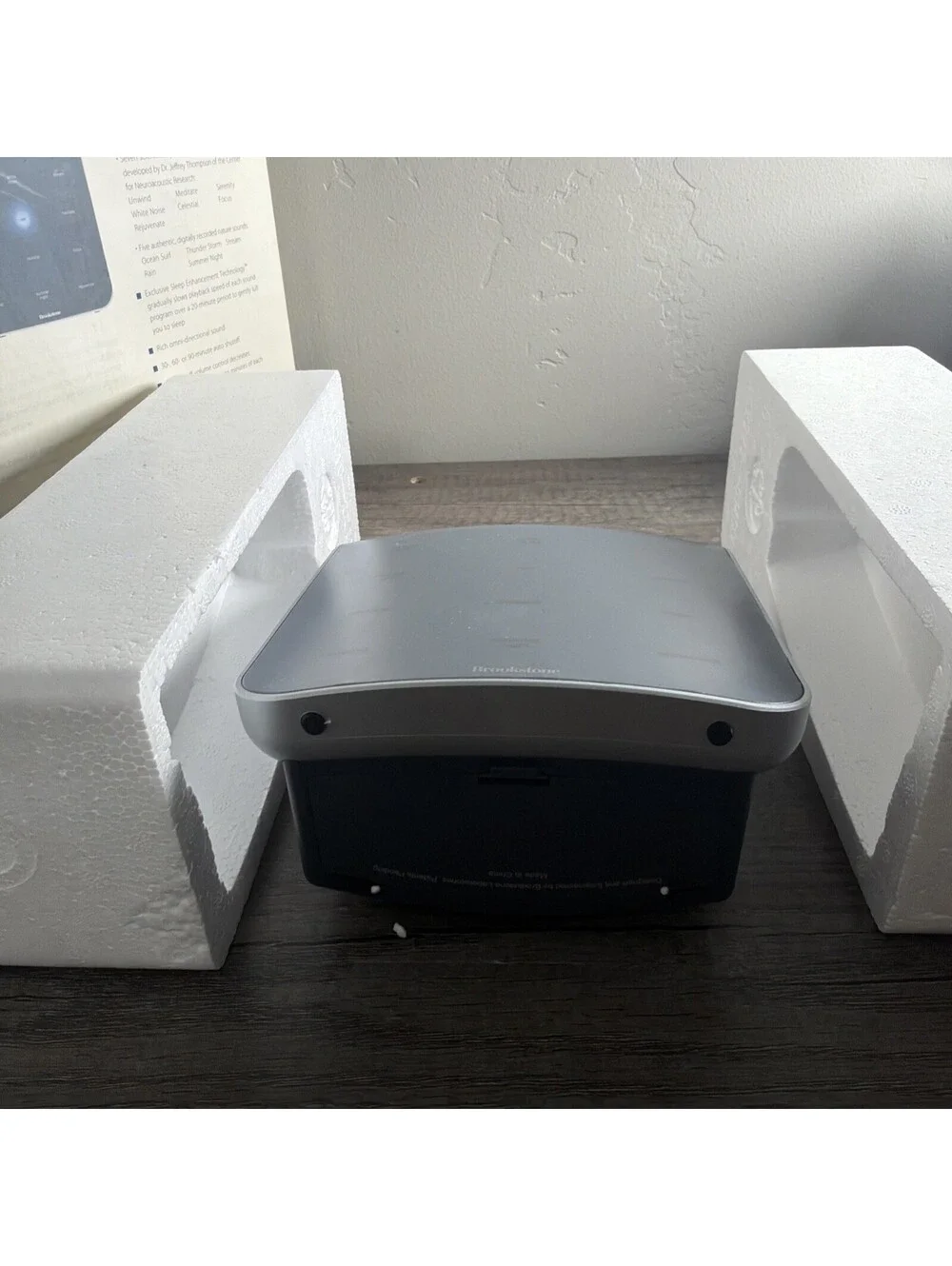 Brookstone Tranquil Moments Sleep Therapy System White Noise Machine 12 Sounds